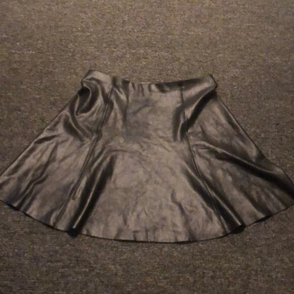 SPANX Brand Women's Small Black Pleather A Line Mini Skirt - Picture 1 of 5